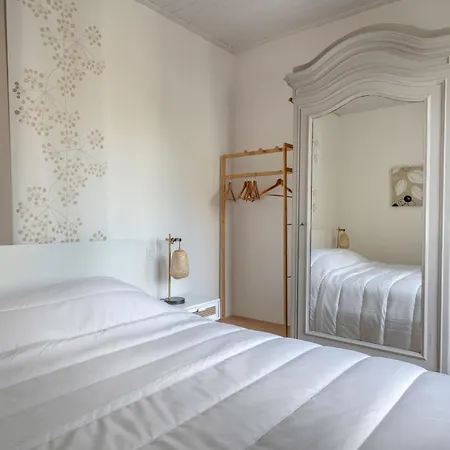 Ferienhaus Maison Pour 7 Avec Piscine A