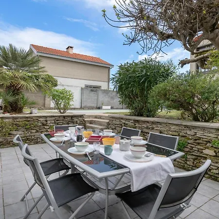 Ferienhaus Maison Pour 7 Avec Piscine A *