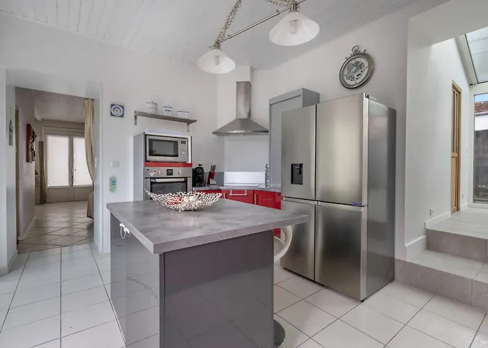 Ferienhaus Maison Pour 7 Avec Piscine A