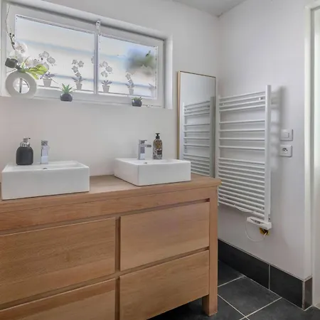 Maison Pour 7 Avec Piscine A 度假居